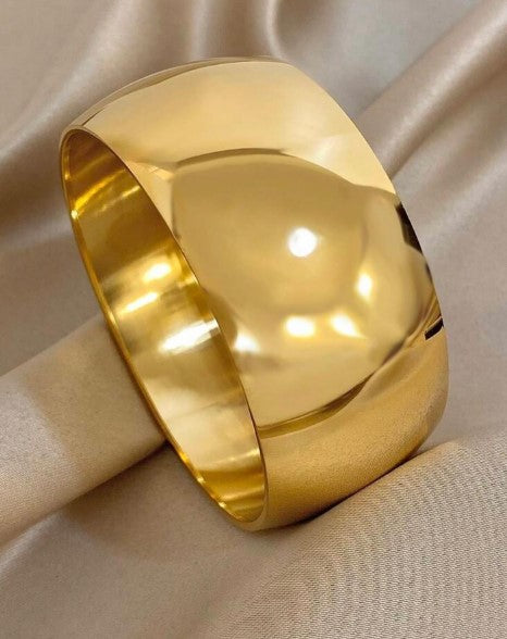 14K Yellow Gold 8mm Plain Regular Fit Unisex Wedding Band Ring