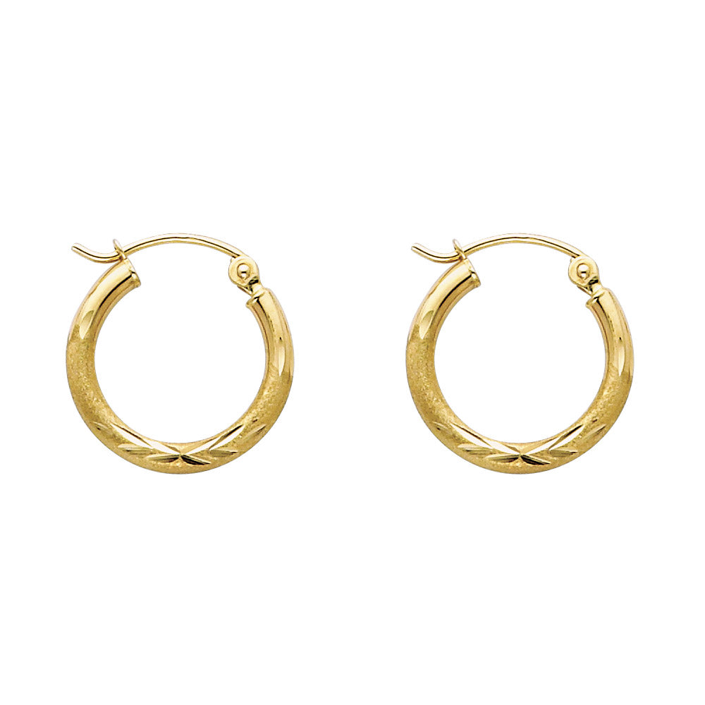 Gold hoop earrings on a white background available on the TX.ORO website.