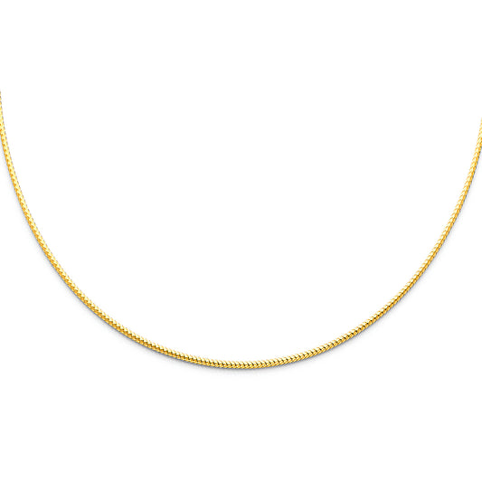 Gold chain necklace on a white background availabe on TX.ORO website