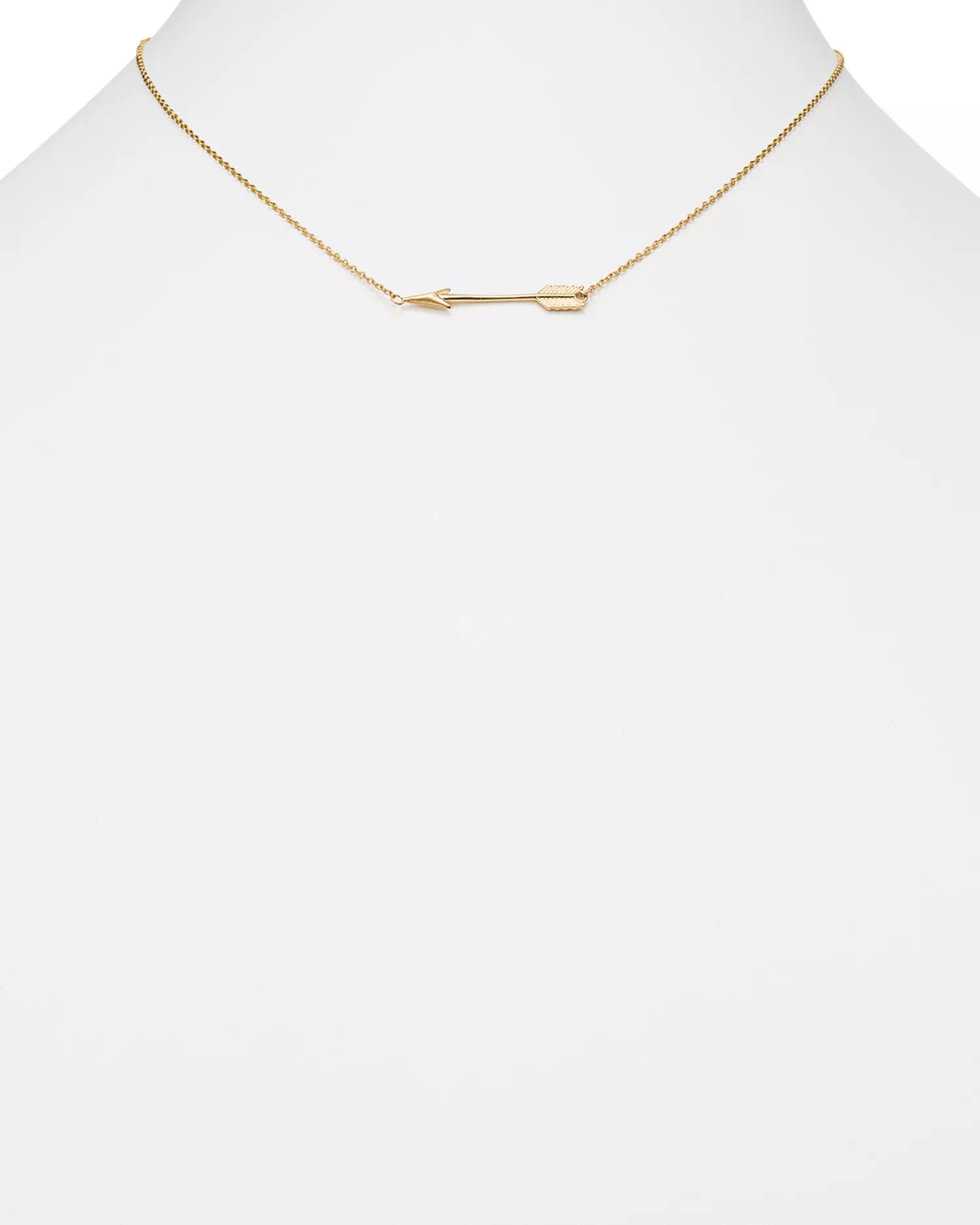 Gold necklace on a mannequin with a white background available on the TX.ORO website.