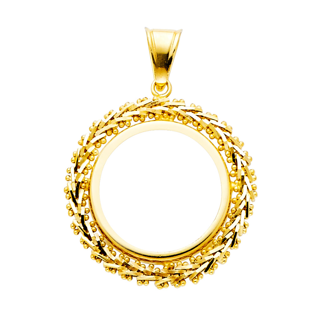 Gold pendant with intricate design on a white background available on the TX.ORO website.